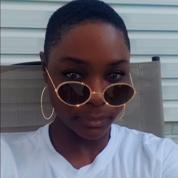 Meet your Posher, Tocara - Picture 4 of 7